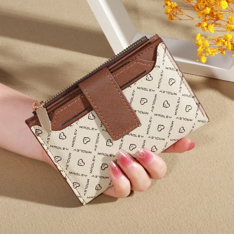 Kompakte Bifold-Geldbörse mit Münzfach und Kartensteckplätzen