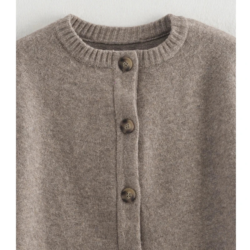 Verkürzter Cape-Cardigan mit Knopfleiste und gerippten Kanten