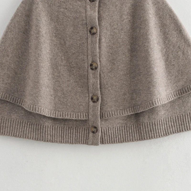 Verkürzter Cape-Cardigan mit Knopfleiste und gerippten Kanten