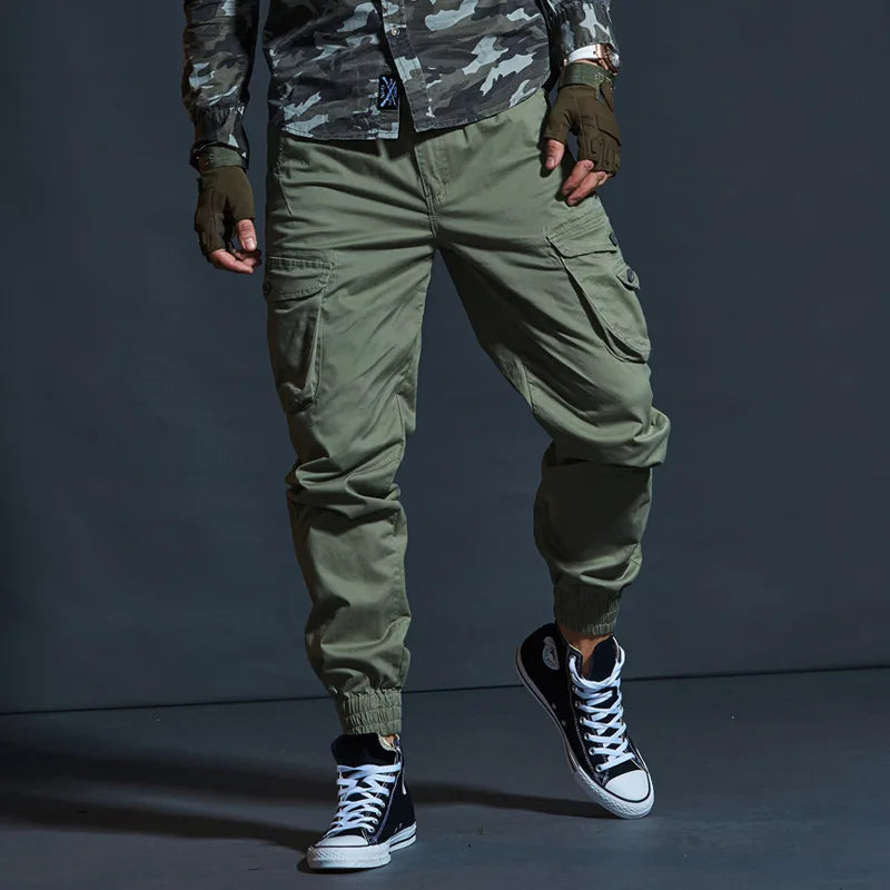 Herren-Cargohose Mehrfachtaschen taillierter Schnitt Arbeitshose