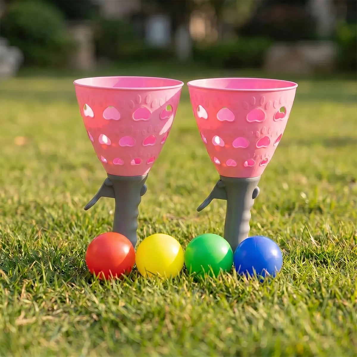 Wurfspielzeug mit Handgriff und mechanischem Auslöser für Garten