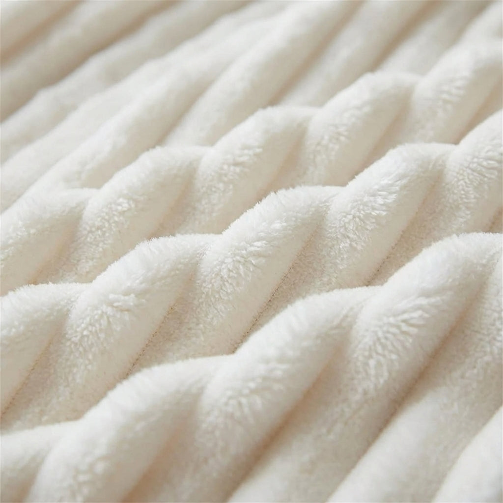 Dickflauschige Wurfdecke warm weich pillingresistent Winterdecke
