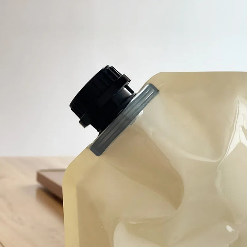 Zusammenklappbarer Wasserbehälter 8 Liter mit Zapfhahn für Camping