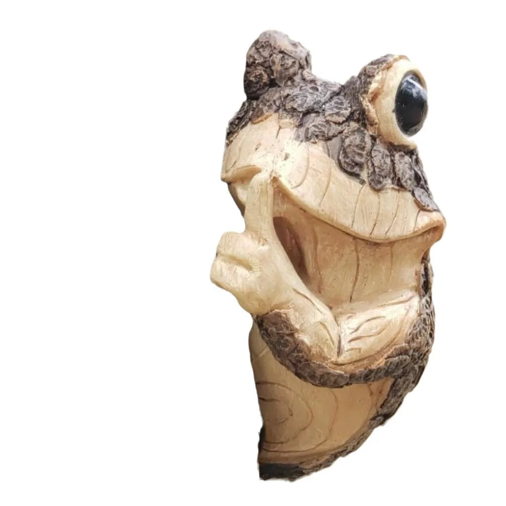 Spähender Frosch Baumornament mit lebensechten Details und verwittertem Finish