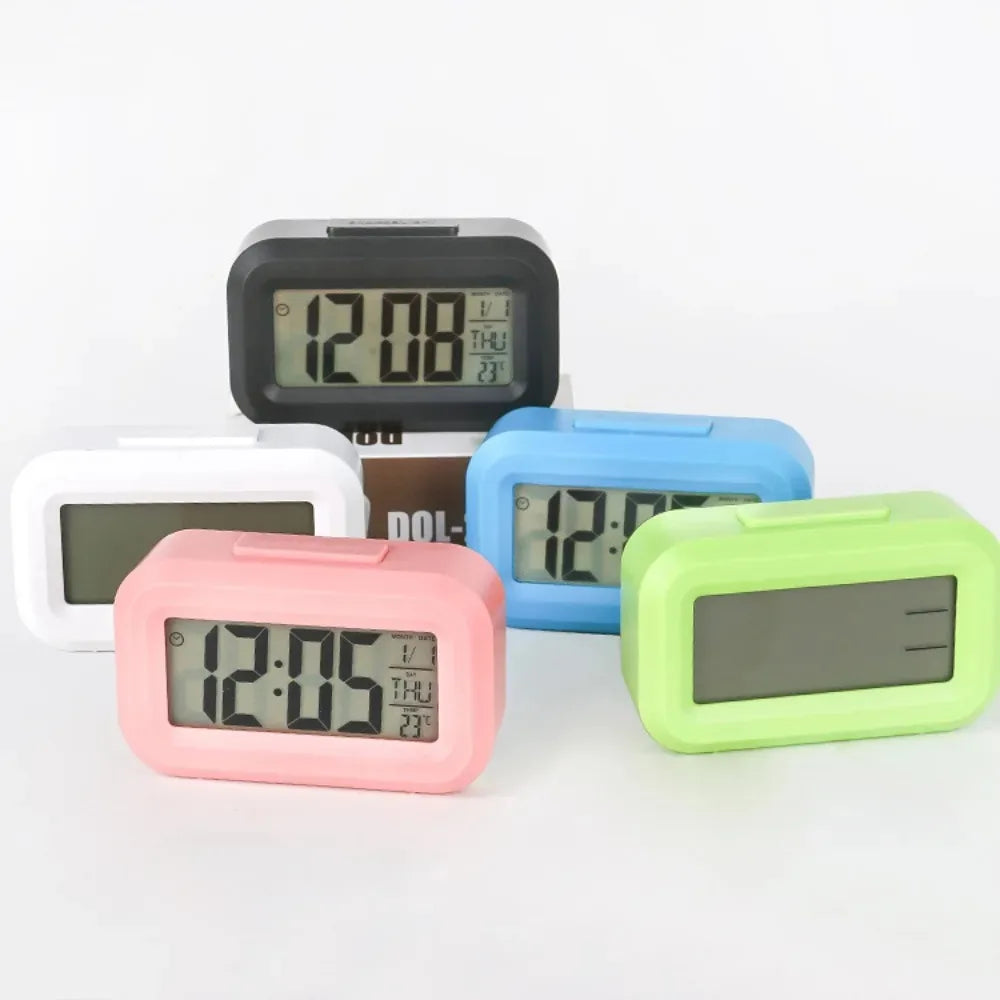 LED-Weckeruhr mit großem Display, Schlummerfunktion und Temperaturanzeige