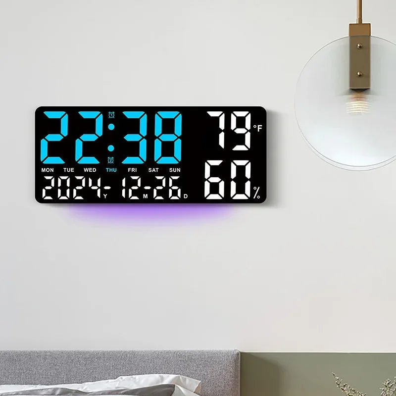 Digitale LED-Wanduhr mit Temperaturanzeige und Umgebungsbeleuchtung