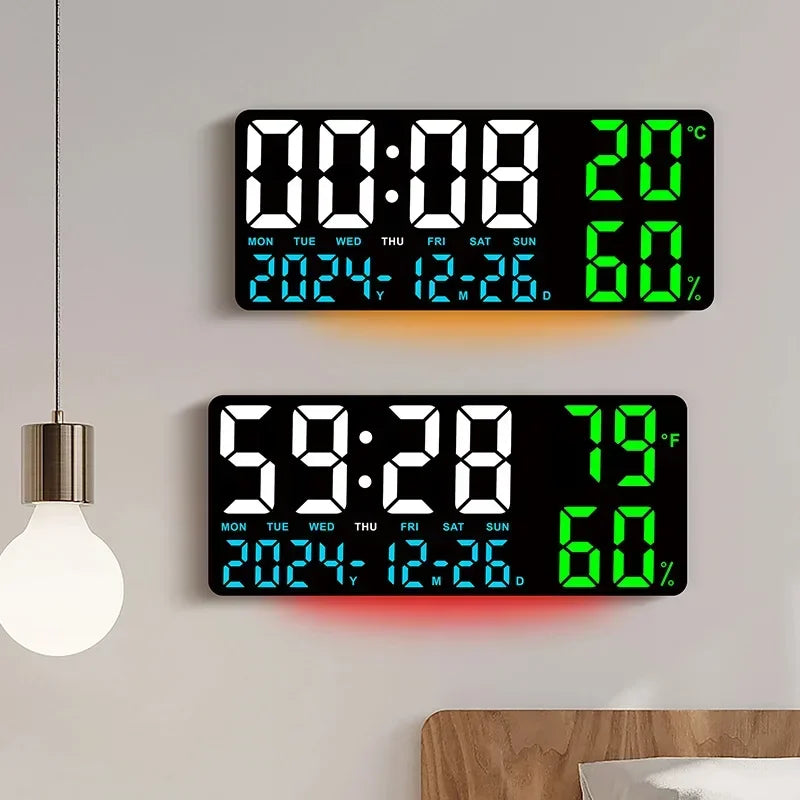 Digitale LED-Wanduhr mit Temperaturanzeige und Umgebungsbeleuchtung
