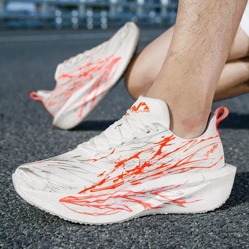 Laufschuh niedrigprofiliert atmungsaktiv stabil leicht