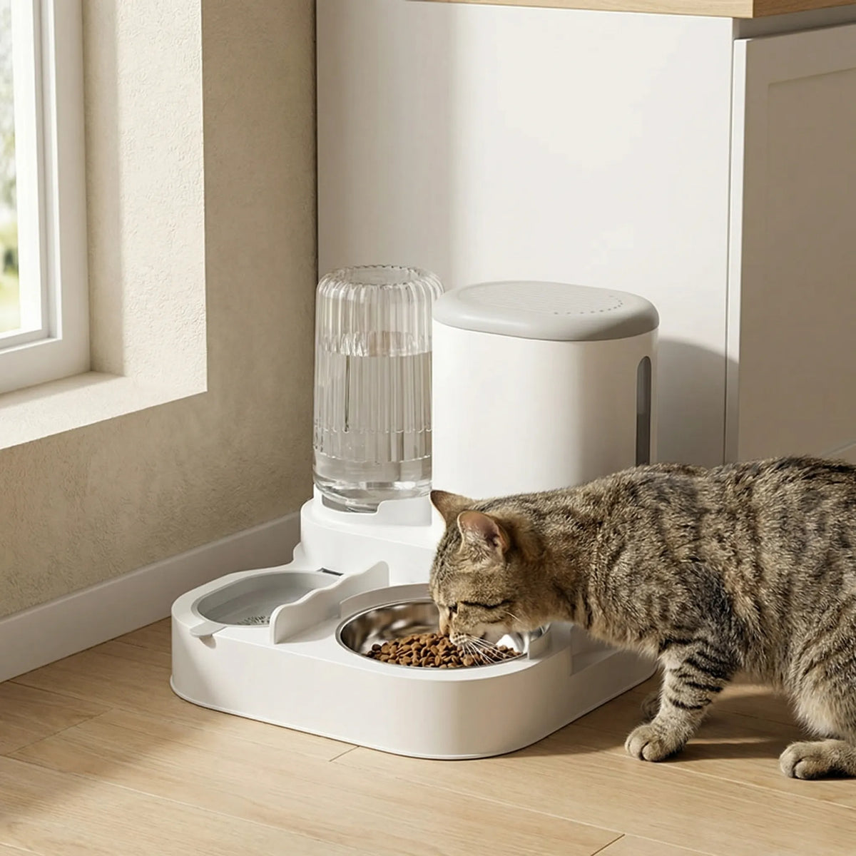 Automatischer Futter- und Wasserspender für Katzen und Hunde mit Edelstahl-Napf