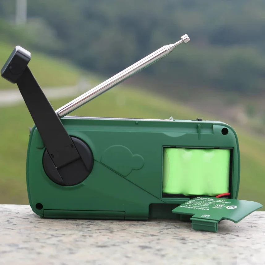 Notfallradio mit Handkurbel Taschenlampe und Akkuladefunktion