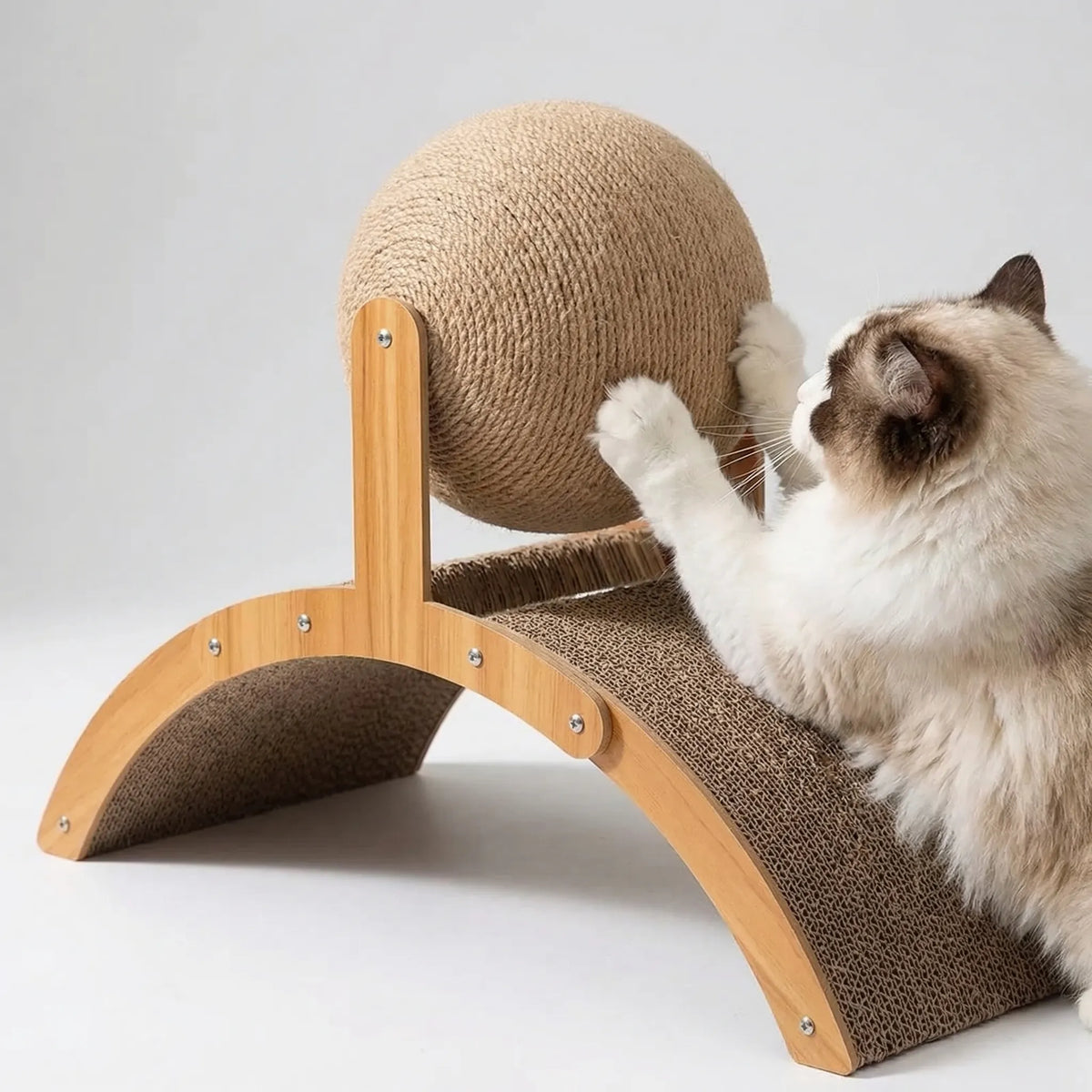 Katzenkratzbaum 2-in-1 mit Sisalball und gebogenem Kratzbrett aus Massivholz