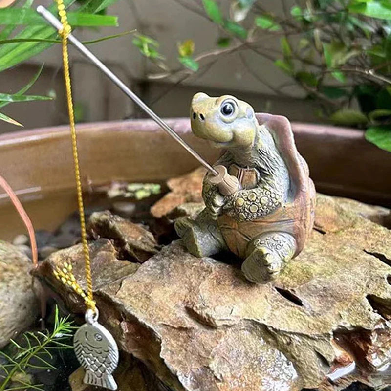 Schildkröte Gartenskulptur mit Angelrute und Fischanhänger detaillierte Figur