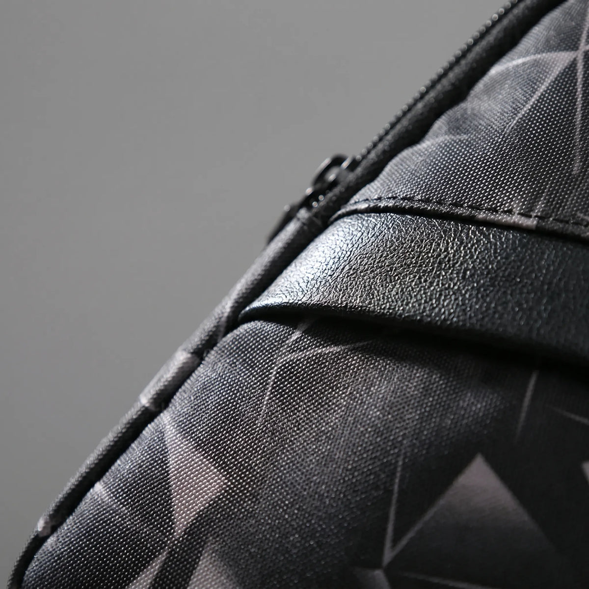 Crossbody-Brusttasche mit geometrischem Druck Oxford-Gewebe Reißverschlussfächer