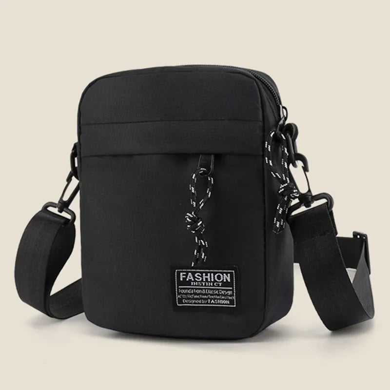 Kleine Crossbody-Umhängetasche mit Oxford-Stoff und verstellbarem Riemen