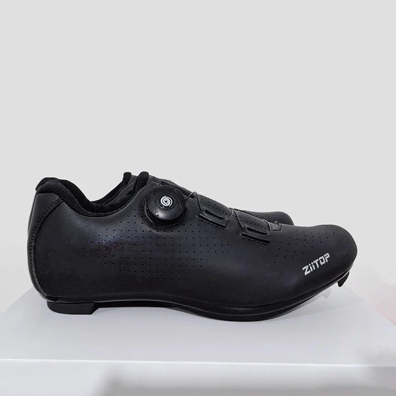 Rennrad-Schuh mit SPD-Schuhplatte und Drehregler-Verschluss