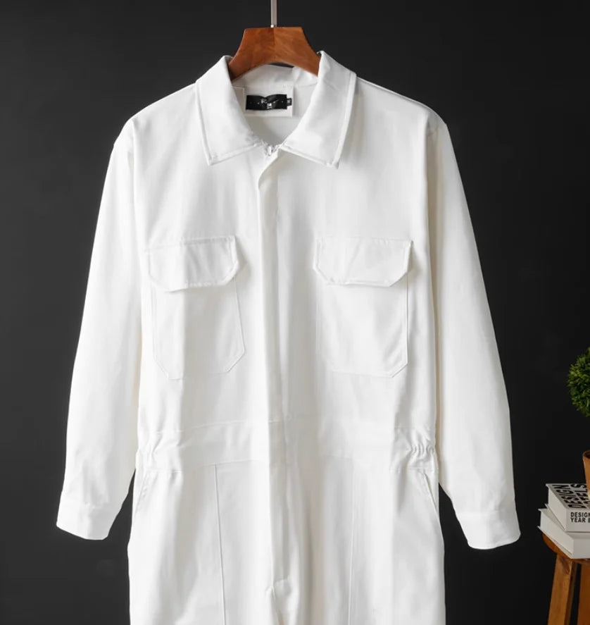 Herren-Jumpsuit Langarm weiß Cargo-Taschen tapered Knöchel