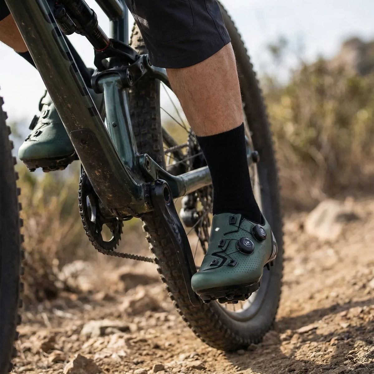 Radschuh mit Drehverschluss, perforiert, SPD-MTB kompatibel