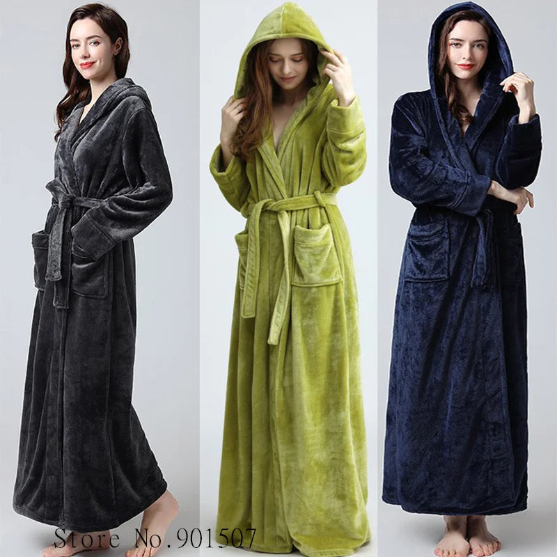 Knöckelhoher Bademantel mit Kapuze, ultra-weiche Fleece, grosse Taschen