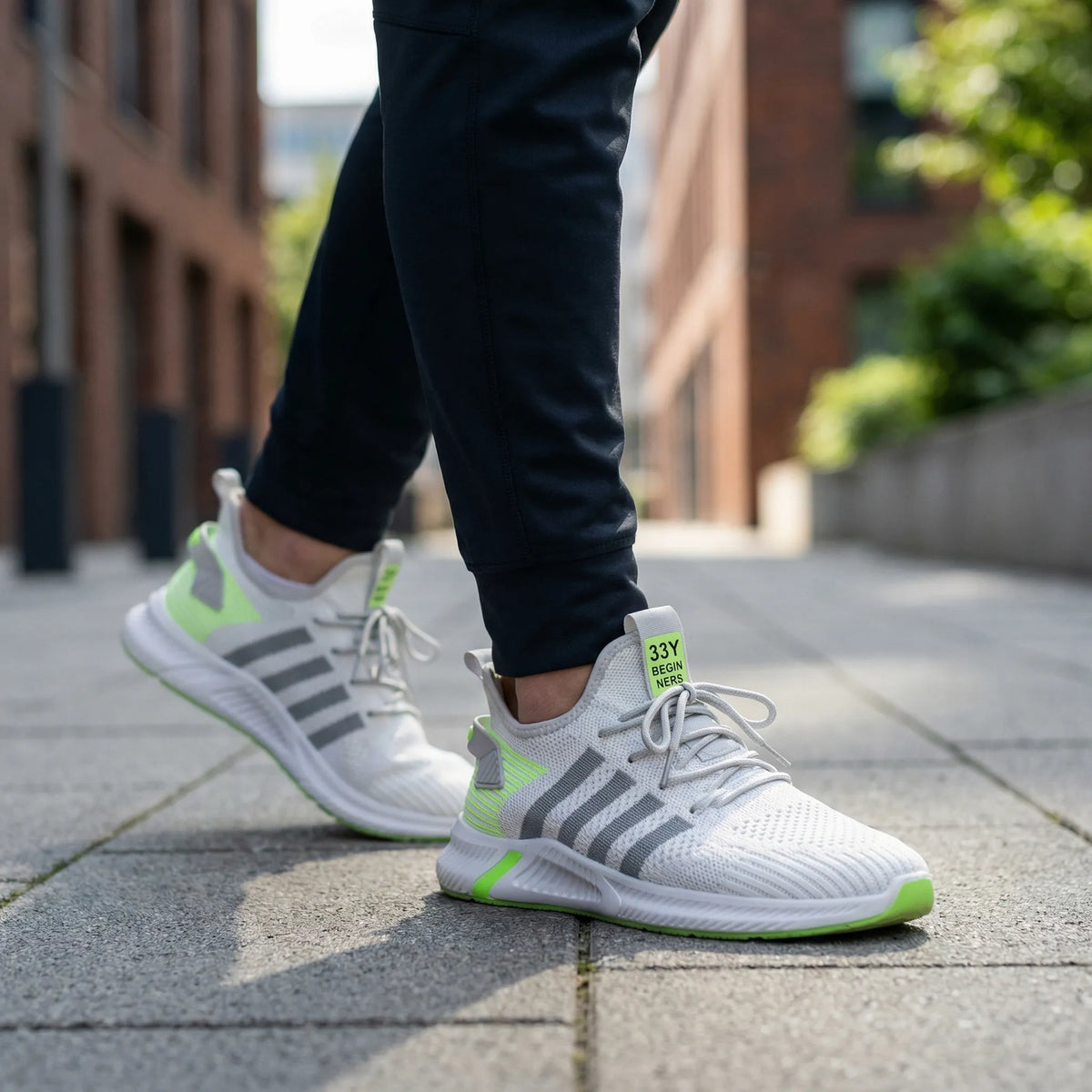 Herren Trainingsschuh mit atmungsaktivem Mesh-Obermaterial niedriger Schaft