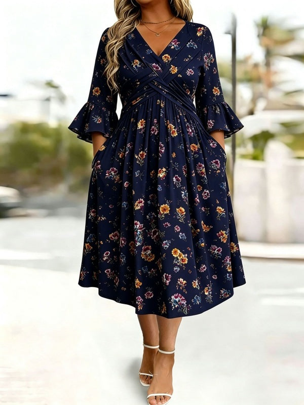 Wickelkleid mit Bindeband in der Taille und Taschen, Midi-Länge