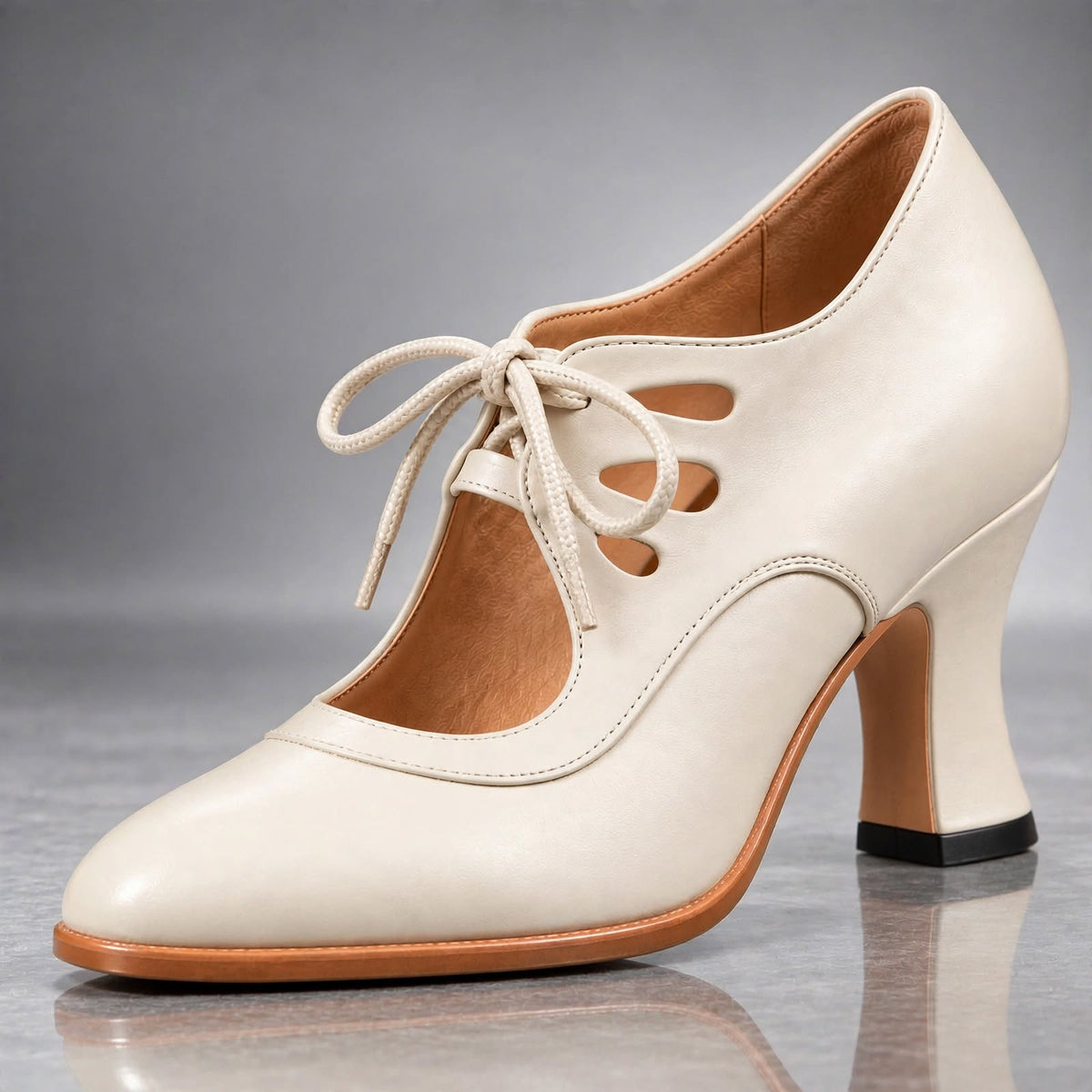 Audrey Schnür-Pumps