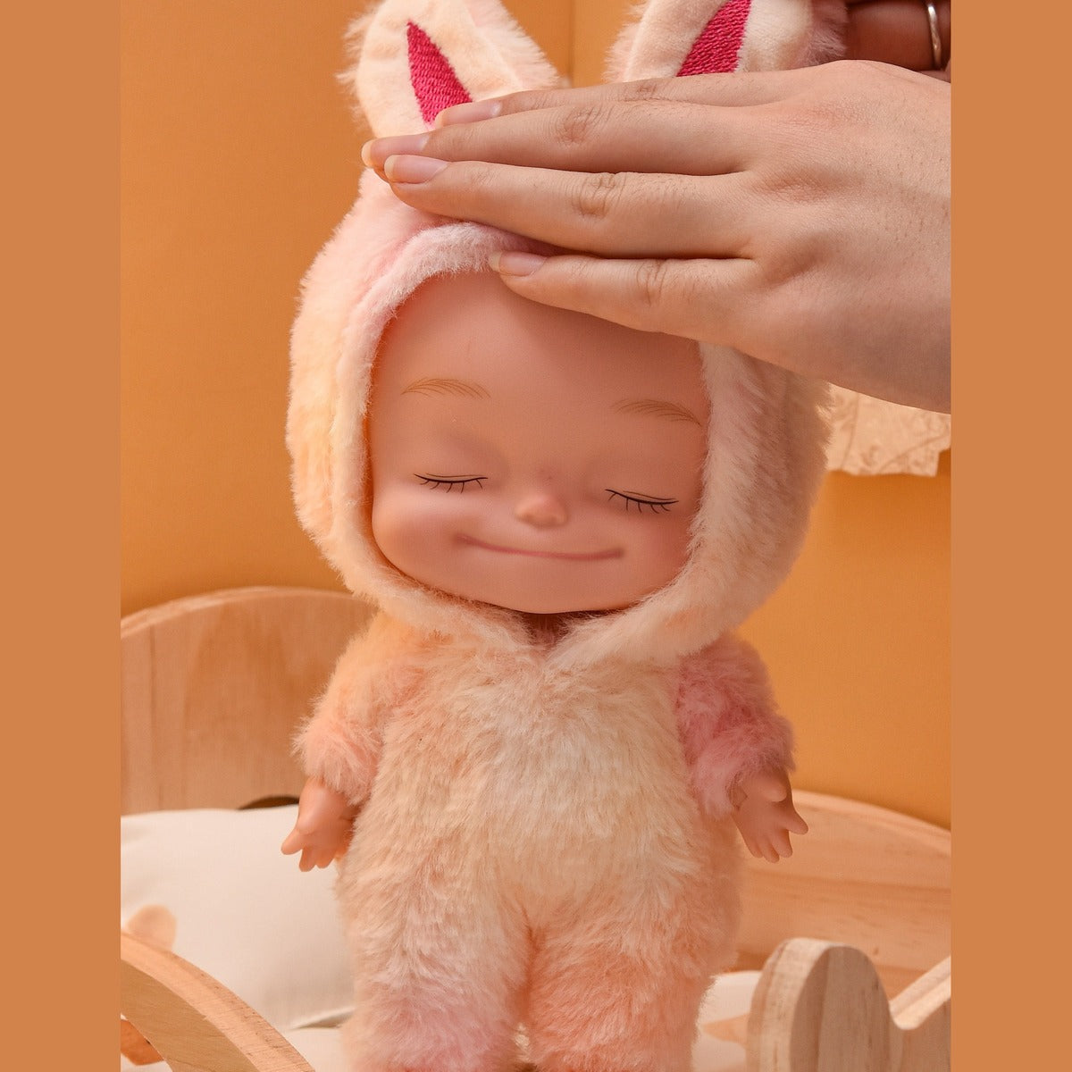 10,6 Zoll Plüsch Tier-Onesie Babypuppe mit geschlossenen Augen, beweglich