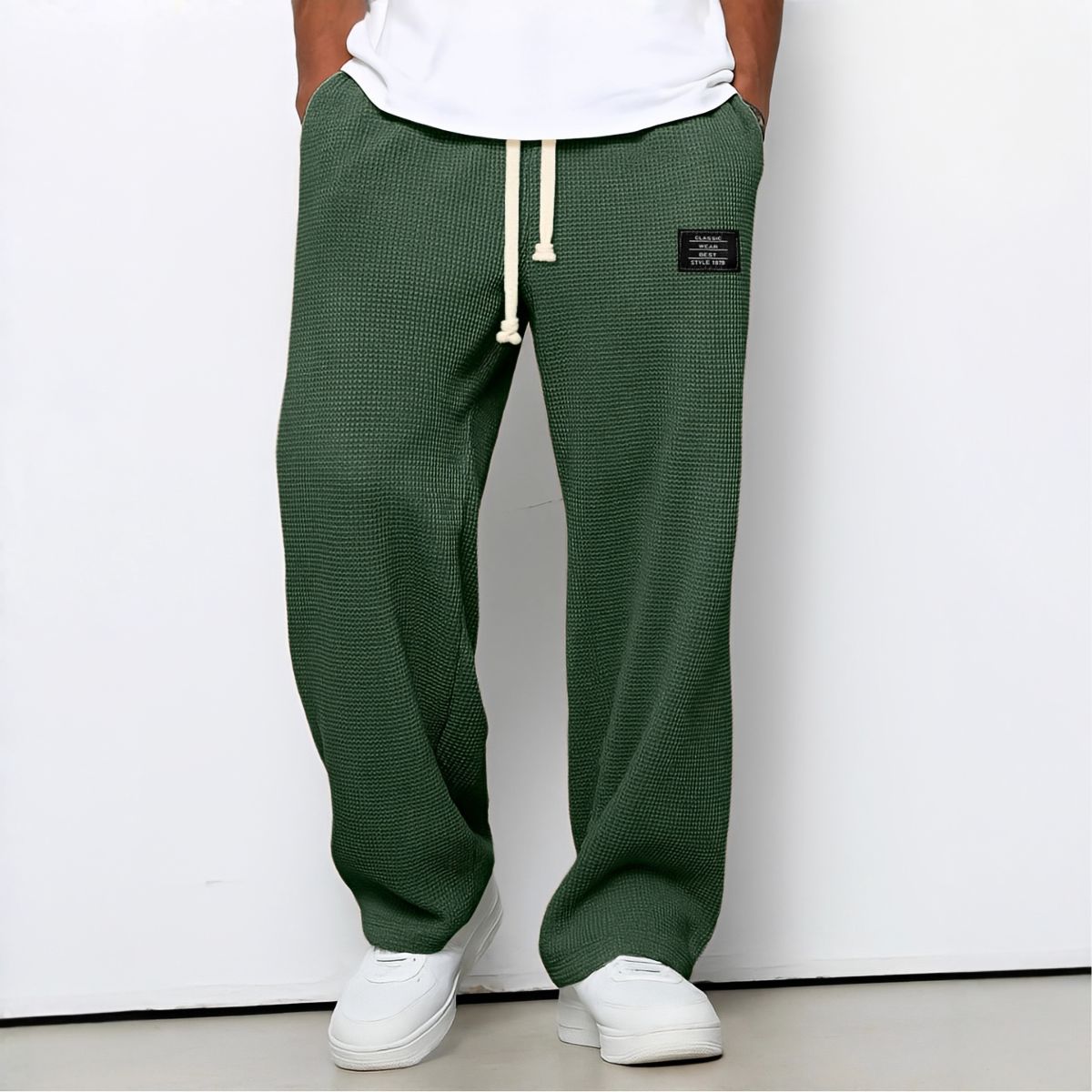 Komfortable Herrenhose mit weiter Passform und verstellbarem Bund