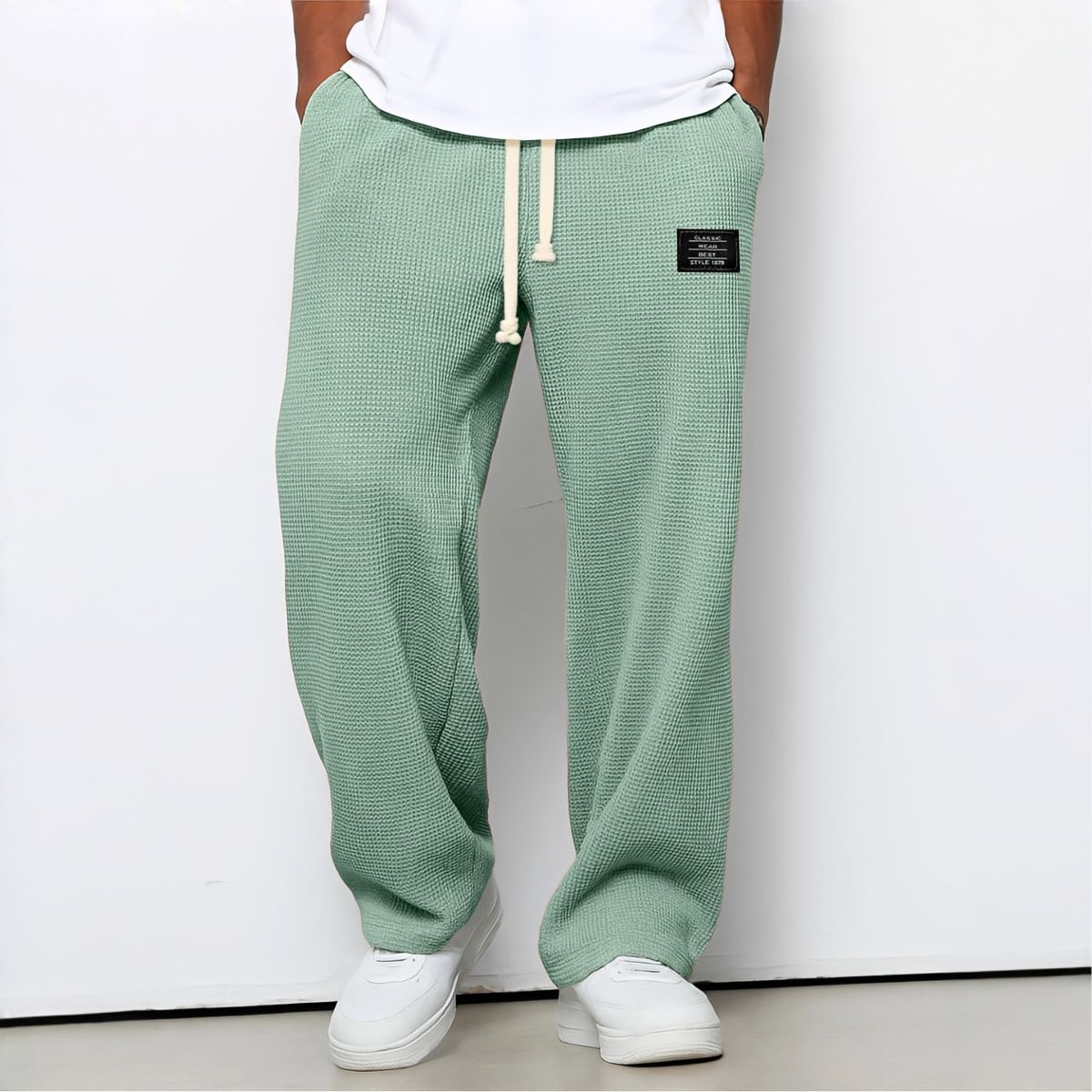Komfortable Herrenhose mit weiter Passform und verstellbarem Bund