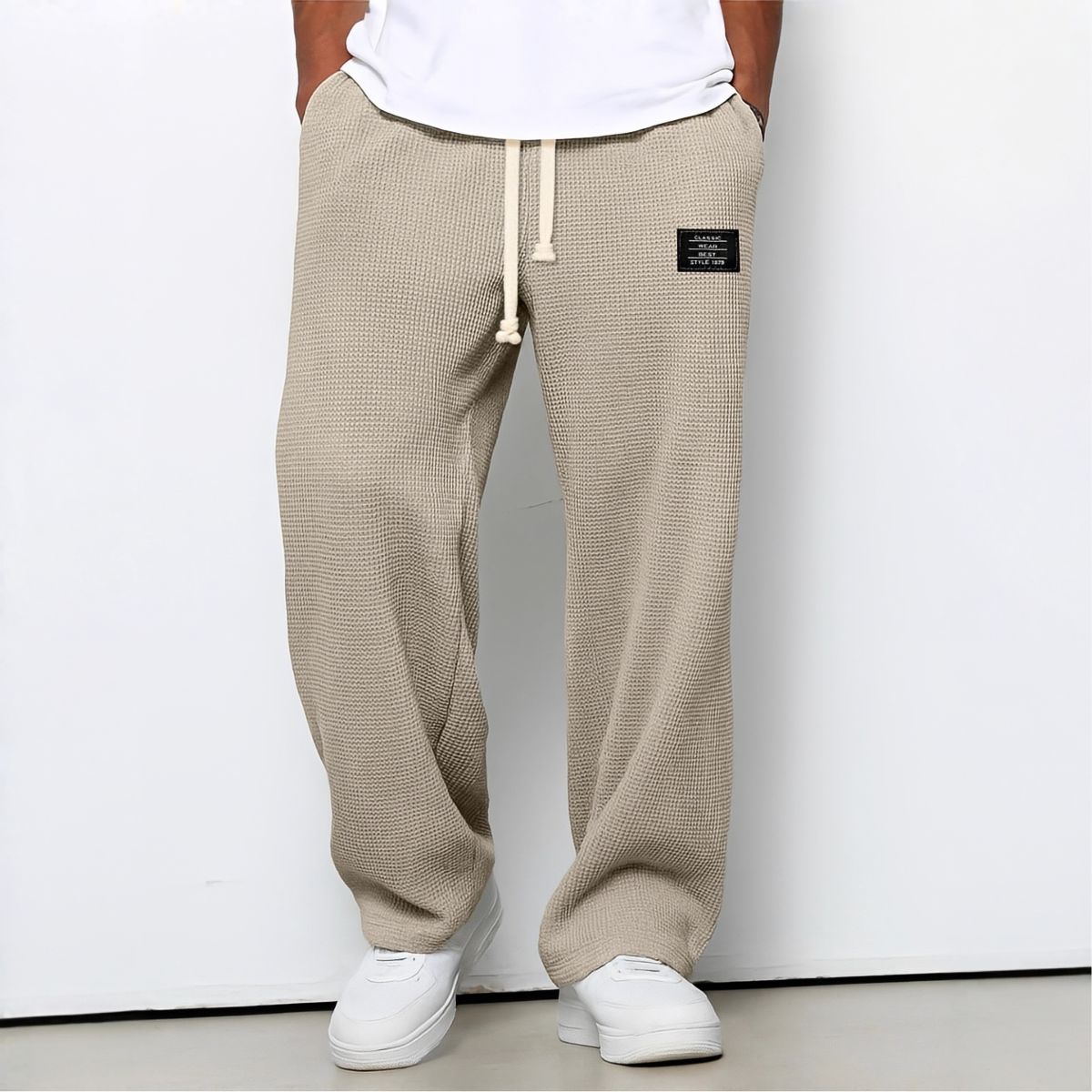 Komfortable Herrenhose mit weiter Passform und verstellbarem Bund