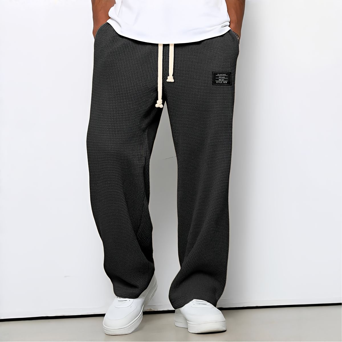 Komfortable Herrenhose mit weiter Passform und verstellbarem Bund