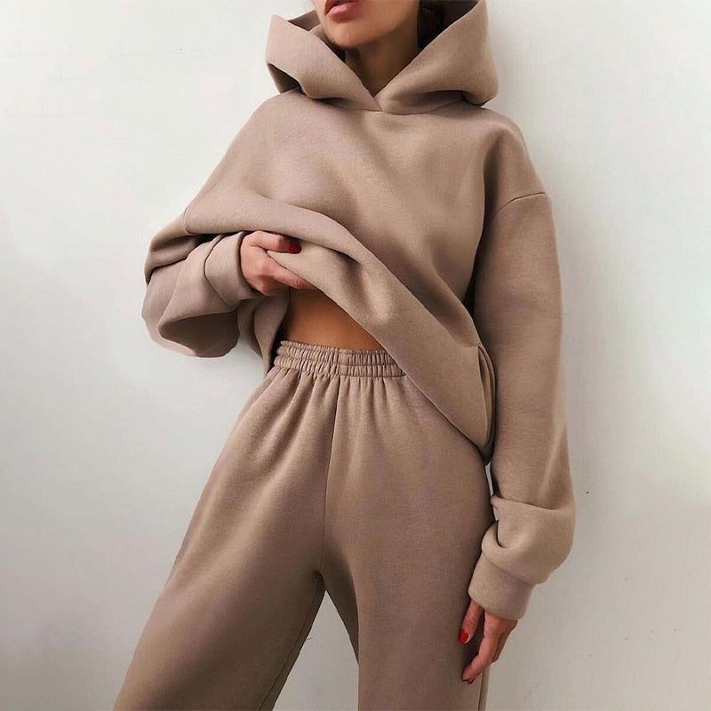 Sweat-Set mit Oversized Hoodie und Gummizughose