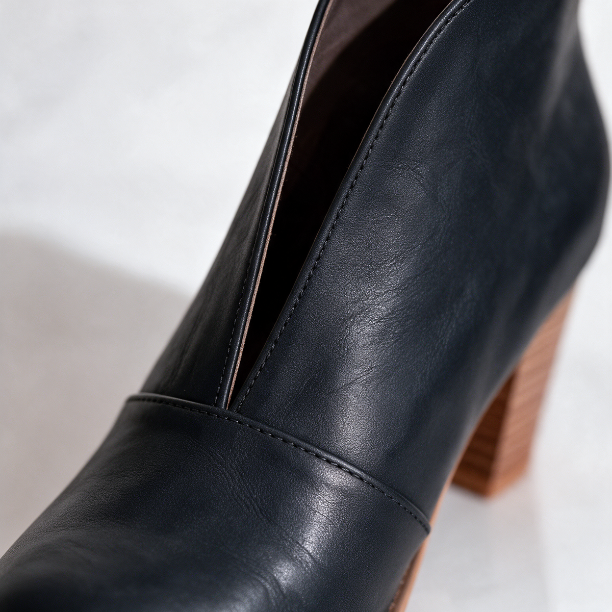 Carina V-Cut Stiefeletten