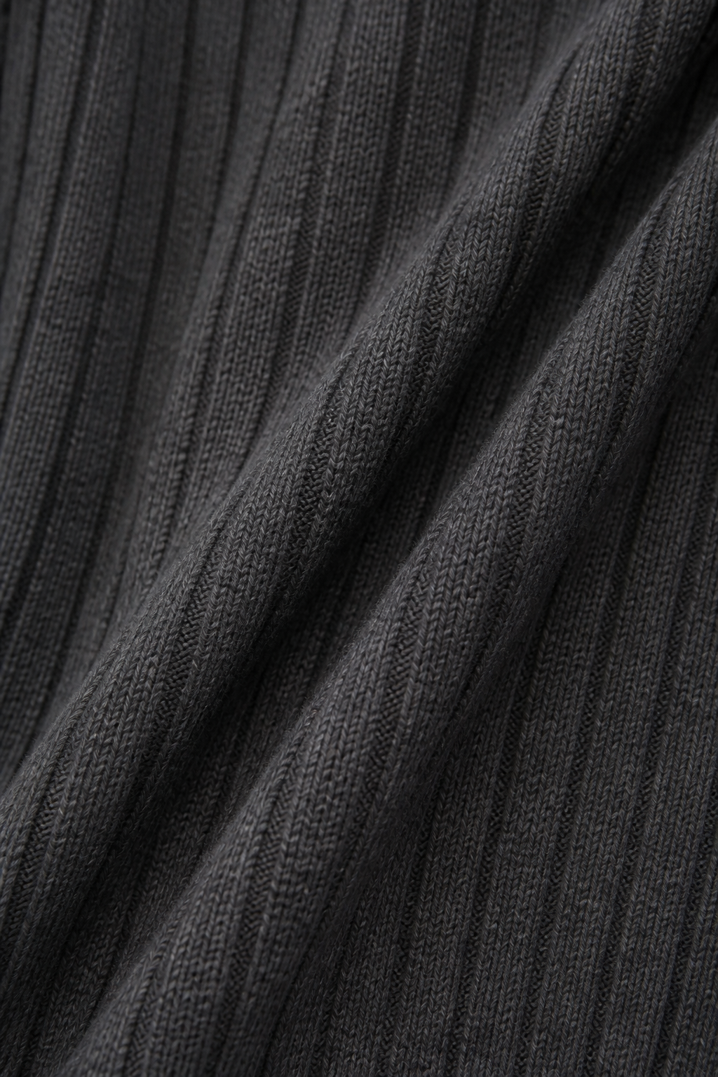 High-Waist Geripptes Strick-A-Linien-Midi-Kleid