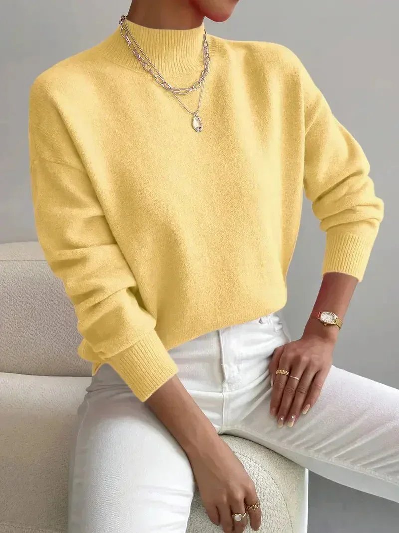 Pullover mit hohem Kragen und gerippten Bündchen